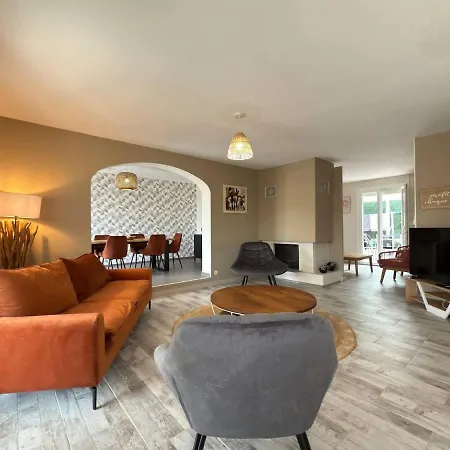 Oasis Privee A Piscine Et Confort Moderne Vakantiehuis