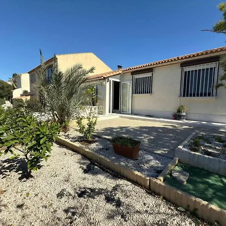 Oasis Privee A Piscine Et Confort Moderne Hébergement de vacances Vendres