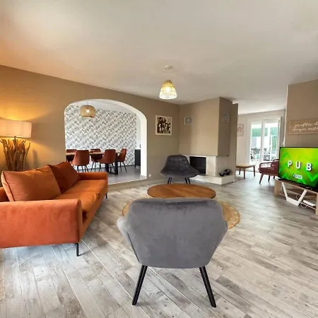 Oasis Privee A Piscine Et Confort Moderne בית נופש *